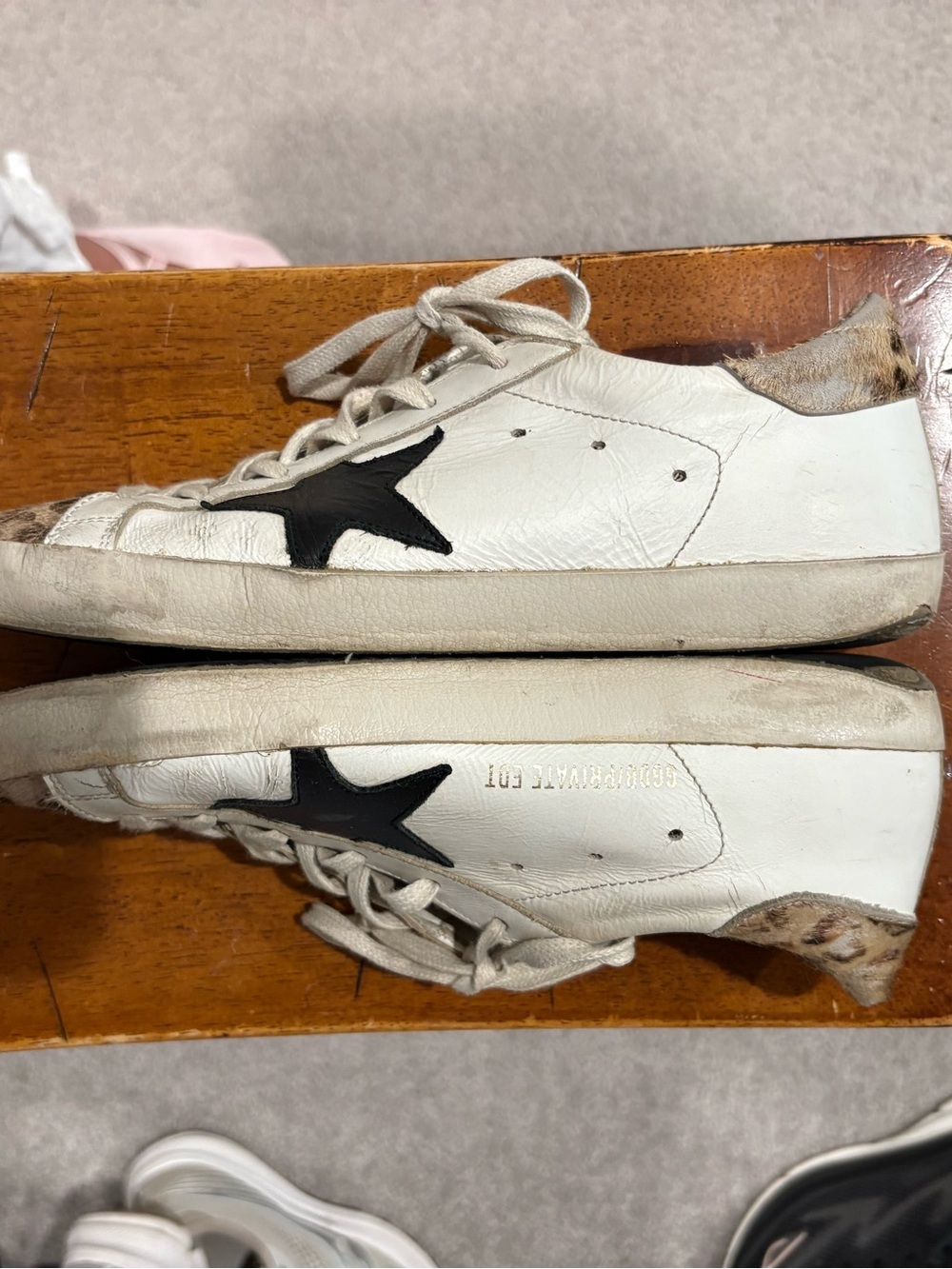 Golden Goose White Leather Low-Top Sneakers with Black Star and Brown Heel